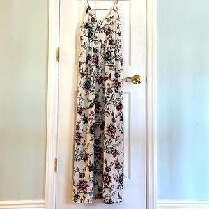Loft off-white floral dress. Size 2, fits like a 4. Small slits on both sides.